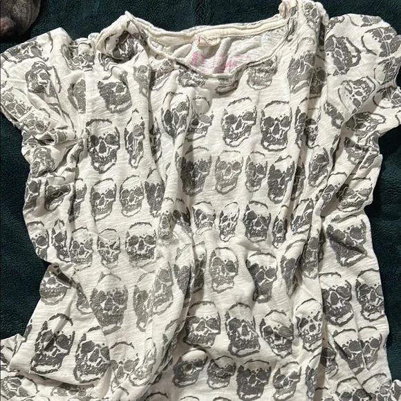 Magnolia Pearl T-shirt Lot (set of 3) - Picture 4 of 7